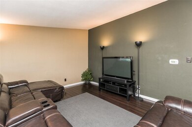 3300 H Ave NW, Cedar Rapids, IA 52405 - photo 5