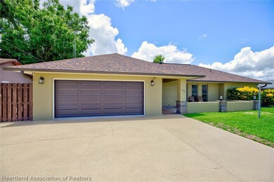 104 Forever Ave, Lake Placid, FL 33852 - photo 4