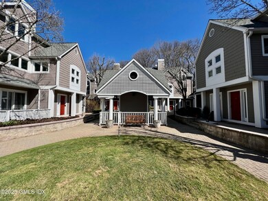 453 E Putnam Ave unit 4C, Cos Cob, CT 06807 - photo 2