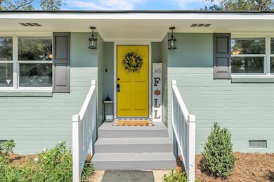 1705 Acker Dr, Albany, GA 31707 - photo 2