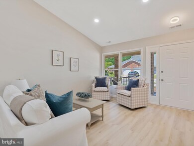 905 Yardarm Ln, Annapolis, MD 21401 - photo 5