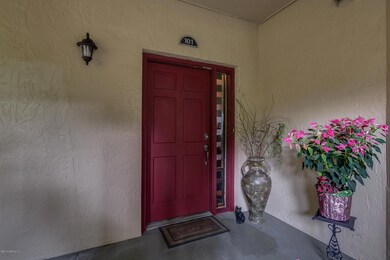 Front_Door