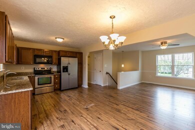 29520 Jennifer Dr, Mechanicsville, MD 20659 - photo 7