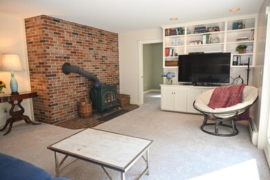 Living Area 1 (1 of 1)