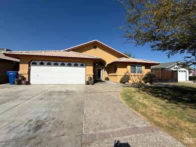 269 Burns Ct, Shafter, CA 93263 - photo 3