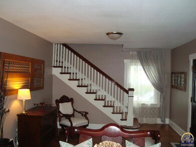 639 SW Webster Ave, Topeka, KS 66606 - photo 6