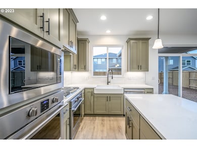 10062 SE Hornaday Ave unit 368, Happy Valley, OR 97086 - photo 5