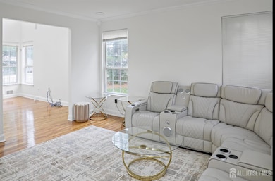 46 Pin Oak Dr, North Brunswick, NJ 08902 - photo 4