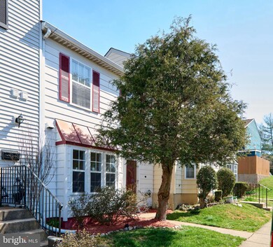 6049 Selwood Place, Springfield, VA 22152 - photo 2