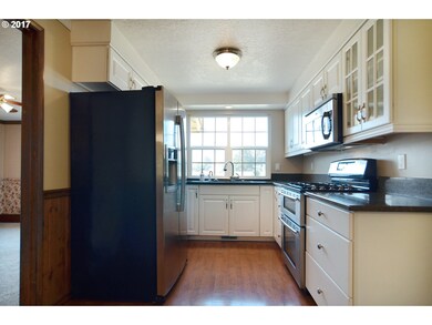 3387 Gilham Rd, Eugene, OR 97408 - photo 6