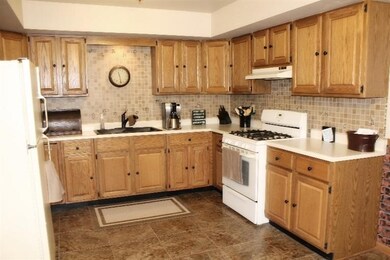 435 N Lillian St, Griffith, IN 46319 - photo 7