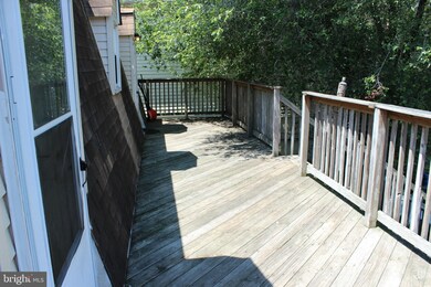 5729 Emilie Rd, Levittown, PA 19057 - photo 2