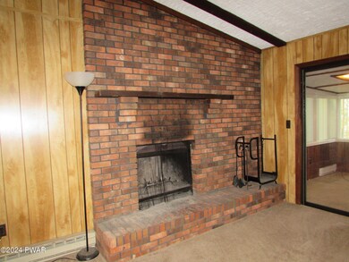 106 Hickory Dr, Hawley, PA 18428 - photo 6