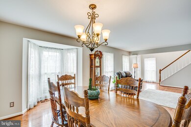 16950 Cass Brook Ln, Woodbridge, VA 22191 - photo 5