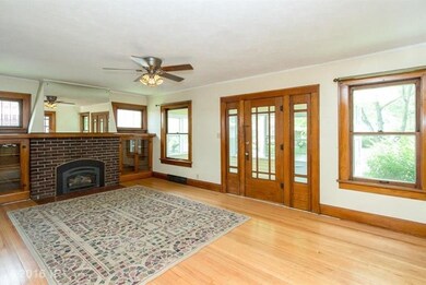 1138 38th St, Des Moines, IA 50311 - photo 5
