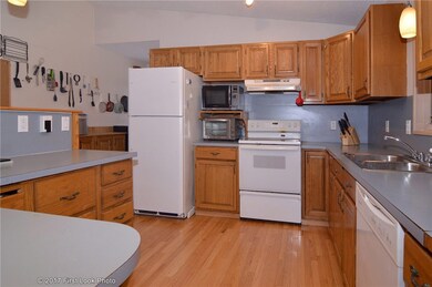 147 Prospect St, Manville, RI 02838 - photo 6
