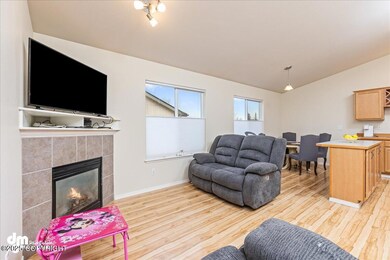07-Living Room-DW-2408