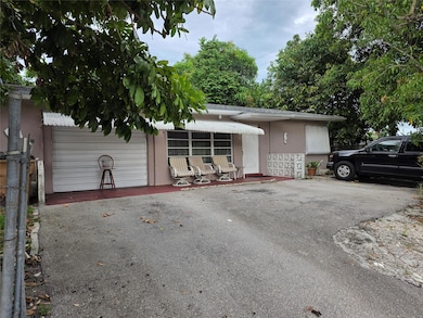 4410 NE 3rd Ave, Pompano Beach, FL 33064 - photo 2