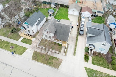 7-web-or-mls-326-w-15th-st