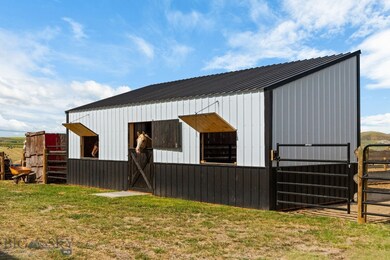Loafing Shed