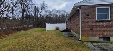 183 Manzella Ct, Rockland, MA 02370 - photo 6