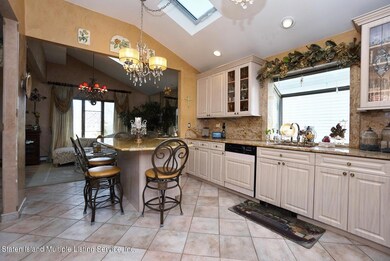 6 Oceanview Ave, Staten Island, NY 10312 - photo 3