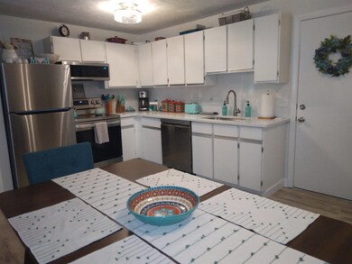 12 Strawberry Bank Rd unit 15, Nashua, NH 03062 - photo 7