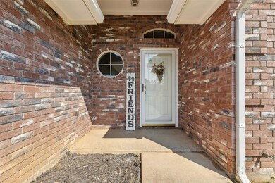 618 Pine Bluff St, Cleburne, TX 76031 - photo 6