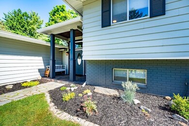 2049 Camelot Rd, Ann Arbor, MI 48104 - photo 3