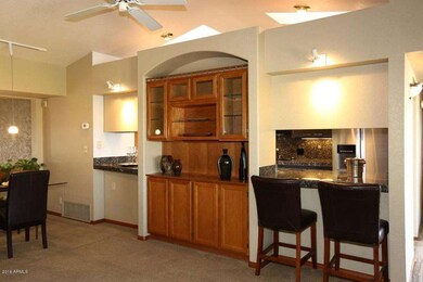 Kitchen-Bar[1]