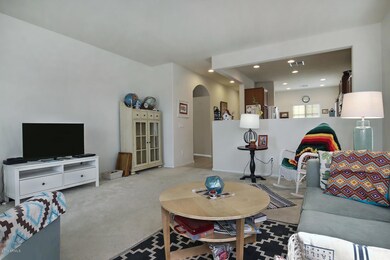 5389 W Victory Way Florence AZ-large-005