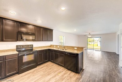 225 Mossrosse St, Fort Myers, FL 33913 - photo 4