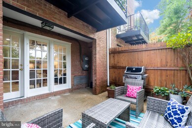 1853 Biltmore St NW unit A, Washington, DC 20009 - photo 4