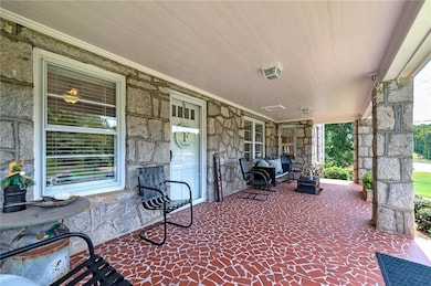 View of patio / terrace featuring covered porch