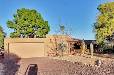Handsome, cul-de-sac lot