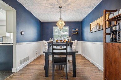 Formal Dining