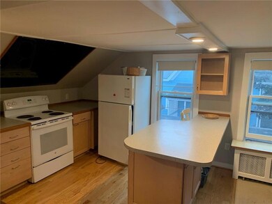 107 Prospect Hill St unit 2, Newport, RI 02840 - photo 4