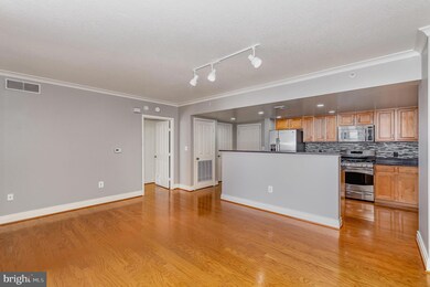 414 Water St unit 1615, Baltimore, MD 21202 - photo 3