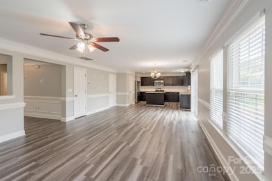 10402 Cullen Ct, Charlotte, NC 28278 - photo 5