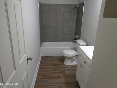 110 Dogwood Heights unit A, Batesville, MS 38606 - photo 5