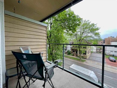 15 S Broom St unit 302, Madison, WI 53703 - photo 6