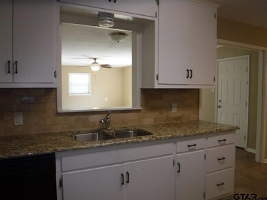 3424 3424 Duncan, Kilgore, TX 75662 - photo 4