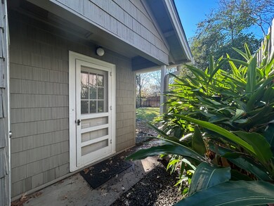 4114 Yupon St, Houston, TX 77006 - photo 2