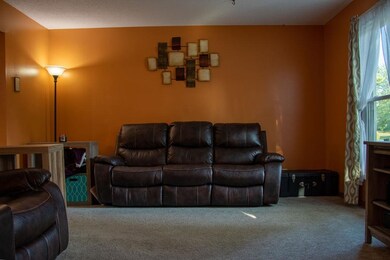 2704 W Yorkshire Dr, Muncie, IN 47304 - photo 4