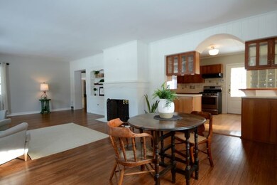 116 S Buell Ave, Aurora, IL 60506 - photo 5