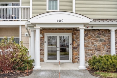 200 Martins Landing unit 102, North Reading, MA 01864 - photo 3