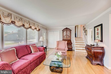 601 Southmont Rd, Catonsville, MD 21228 - photo 3