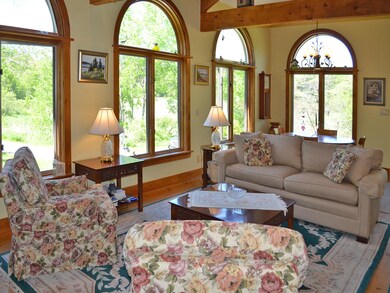 Living Room1280