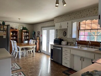 204 Lakeshore Dr, McMinnville, TN 37110 - photo 7