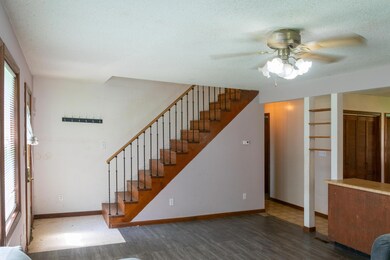 23198 living room 2